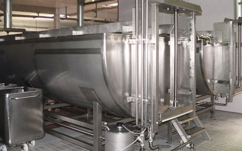ステンレススチール製凝乳製造機 - Quarkmaker - A·S·T·A eismann GmbH