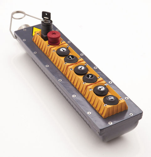 コード式リモコン - Hängetaster / Pendant Station LadyX by B-COMMAND  - B-COMMAND GmbH - 設定可能ボタン式 / クレーン用 / 産業用