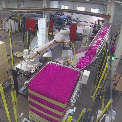 ペットボトル用パレット開梱 - Sinterpack - ロボット式 / 自動 / 包装産業用