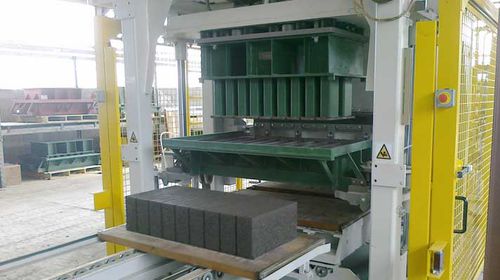 コンクリート製ブロックと敷石製造機 - Syncro series  - POYATOS - 自動
