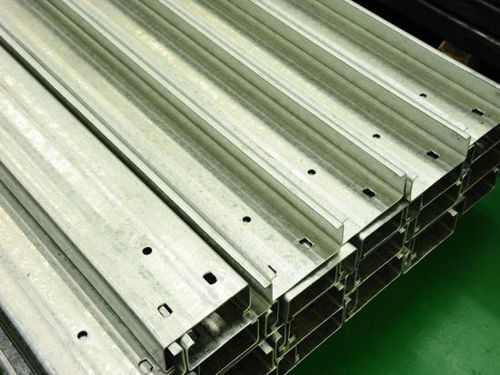 湾曲亜鉛めっき鋼 - Shandong Wiskind Steel Building Stock Co., Ltd. - 高耐久性