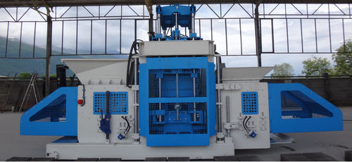 コンクリート製ブロックと敷石製造機 - E-12 Transformer - Scandinavian UK Machines AB - 移動式