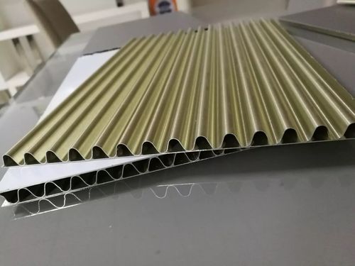波形アルミニウムサンドイッチパネル - Shanghai Alubang Decorative Material Co., Ltd. - ハニカム / アルミニウム / 天井用