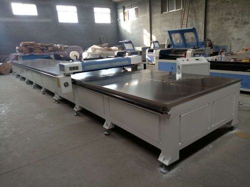CO2 レーザー切断機 - Jinan Chanke Mechanical Equipment Co., Ltd. - プラスチック用 / 木材用 / 布用