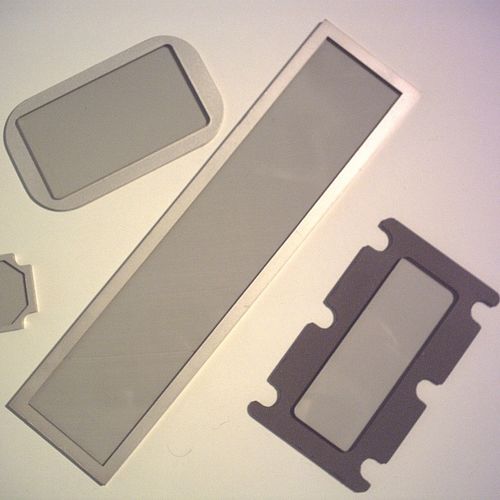 窓用シールド - Schlegel Electronic Materials - EMI / RFI