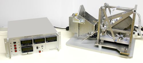 推力測定器 - DAM Group - プラズマ推進用