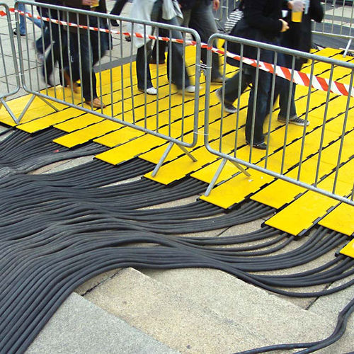 車両通路用ケーブル保護 - Yellow Jacket® AMS® 5 - Justrite Safety Group - 床置型 / 鋼板
