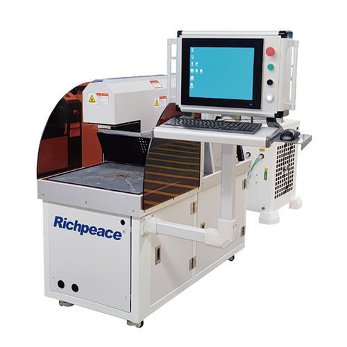 CO2 レーザー刻印機 - RPLC-NM-S-1-500×500-C-SLM-RMG175W-NA-3P380V - Tianjin Richpeace AI Co., Limited - 皮革 / 産業用 / 3 軸