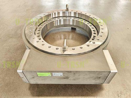 ウォームギア旋回駆動 - WZ-III-0630 - Unique Transmission Equipment(Luoyang)Co., LTD