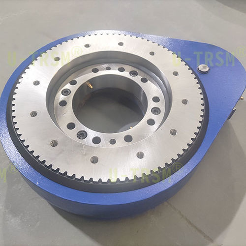 高トルク旋回駆動 - S-I-O-0260 - Unique Transmission Equipment(Luoyang)Co., LTD