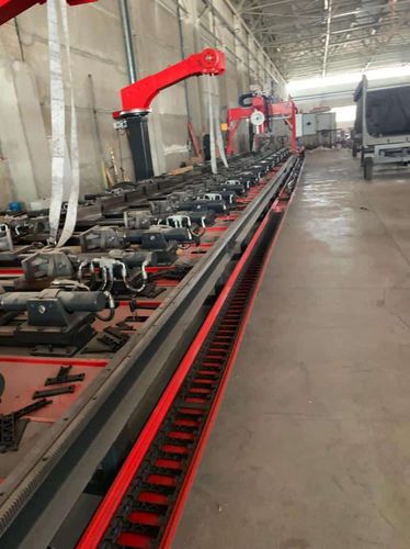 梁溶接機 - Revolution Machine Tools