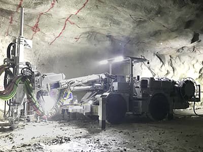 多機能掘削装置 - JTH2100A-F - Furukawa Rock Drill - 車輪付き / ダウンザホール / 油圧式