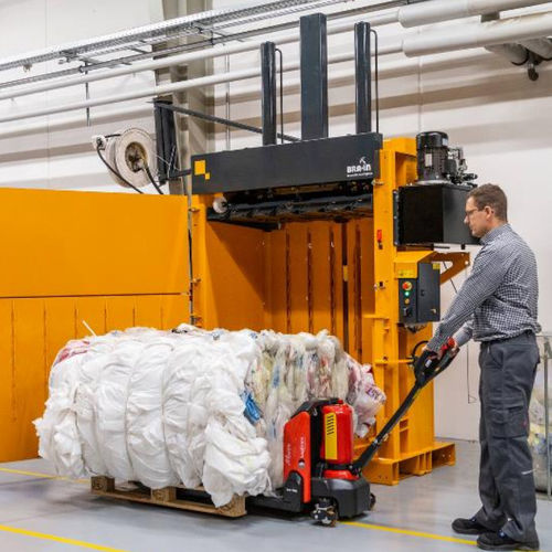 ダンボール紙用梱包機 - B30 Wide - Bramidan Balers - プラスチック用 / 廃棄物用 / 縦型