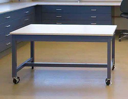 実験用作業用テーブル - ALPHA - Kewaunee Scientific Corporation