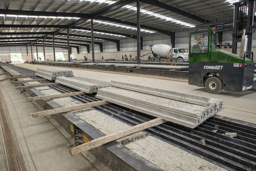 コンクリート梁成形機 - MACFAB BALERS