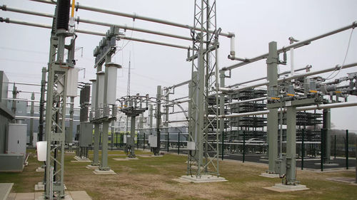 静的同期補償器 - STATCOM - Hitachi Energy/日立 - 高調波フィルター付