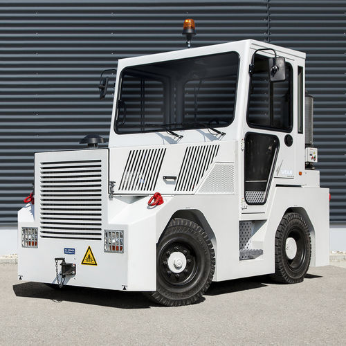 ディーゼルトラクター - DFZ 80 H - Volk Fahrzeugbau GmbH - 4輪 / 乗り型 / 牽引用