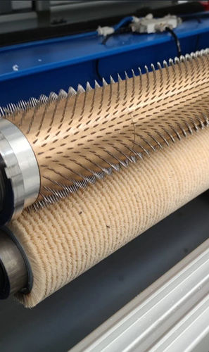 プラスチックフィルム用微穿孔装置 - CNM 100 - Spark Machinery srl