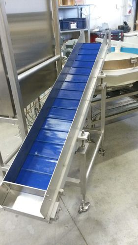 ベルトコンベヤー付きホッパー - CERMAC - 貯蔵用 / 昇降式 / 振動