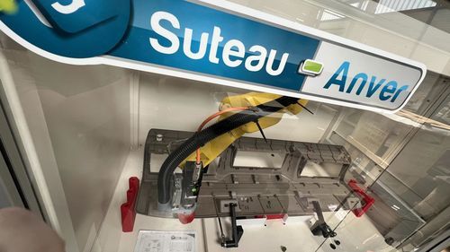 製粉ロボットセル - Suteau-Anver - 切断 / トリミング / コンタリング