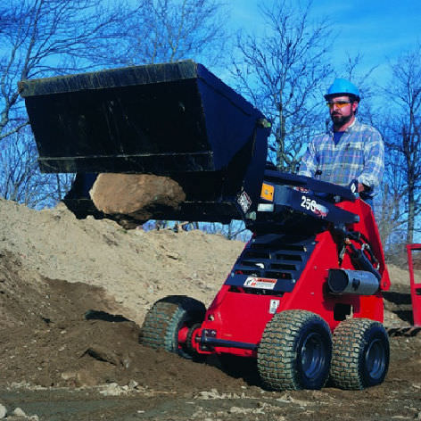超小型ローダー - 228 kg | 25GW - Thomas Equipment Inc.