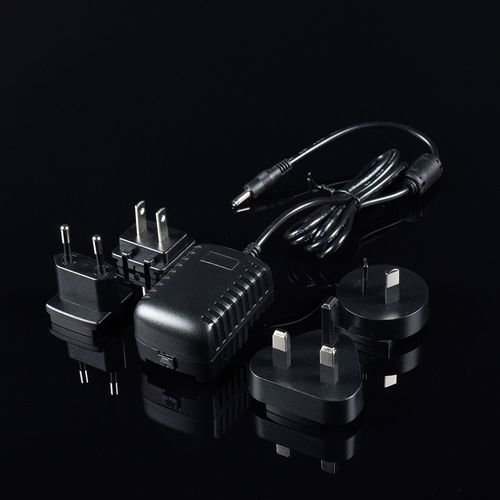 電動工具用バッテリー充電器 - 501/046 - Aaronia AG - 手持ち