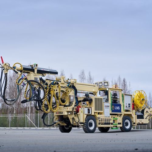 地下用車両 - SPRAYMEC 9100 - Normet - 電動式 / 追跡 / 4輪