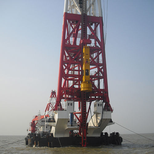 油圧杭打ち機 - CGL series  - BSP International Foundations Limited