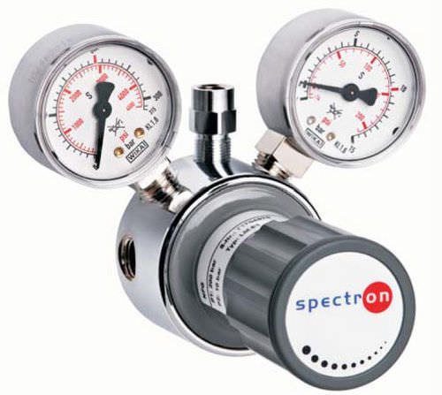 ガス圧力調整器 - LM 62 - Spectron Gas Control Systems GmbH - メンブレン / 2段階 / 真ちゅう製