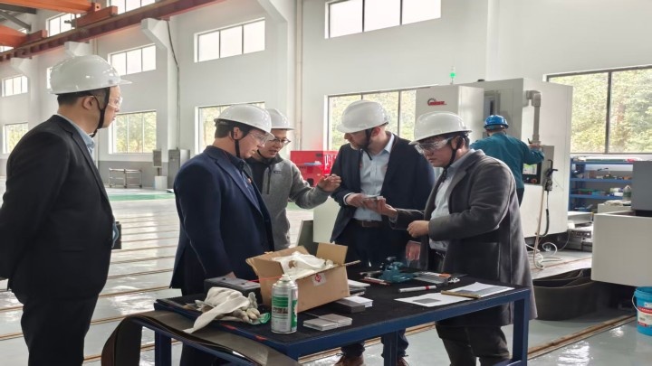 HANGZHOU XIANGSHENG ABRASIVE MACHINE MANUFACTURING CO.,LTD Photo 2
