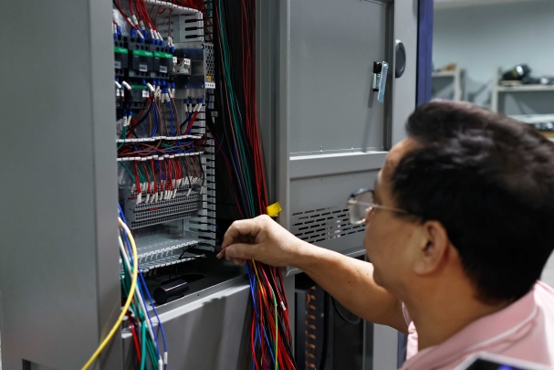 HAIDA EQUIPMENT CO., LTD Photo 4