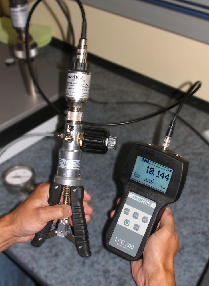 Calibrador de pressão LPC 200 DRUCK & TEMPERATUR Leitenberger GmbH