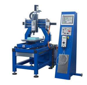fresadora CNC de 3 eixos 1