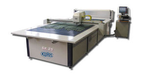 máquina de corte com faca