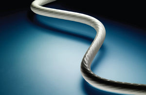 fio elétrico isolado