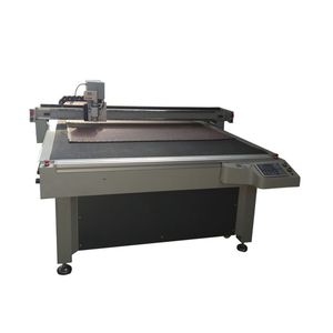 máquina de corte com faca