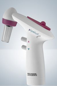 auxiliar de pipetagem