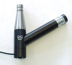 microscópio óptico
