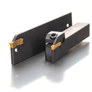 Ferramenta para ranhurar e cortar intercambiável