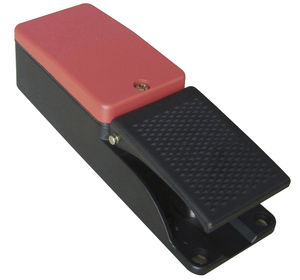 断续器的踏板控制