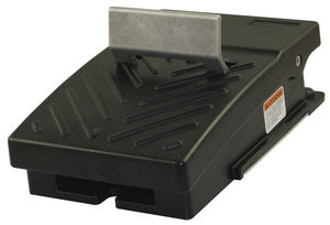 断续器的踏板控制