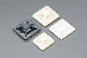 base para abraçadeira em material plástico