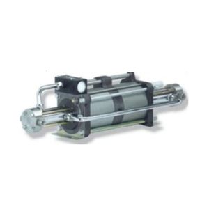 Amplificador de pressão de pistão