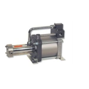 Amplificador de pressão de pistão