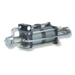 Amplificador de pressão de pistão