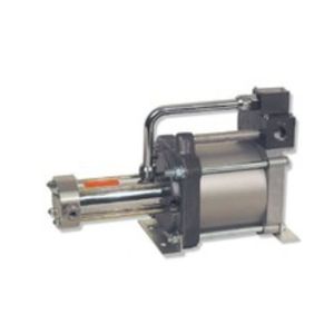 Amplificador de pressão de pistão