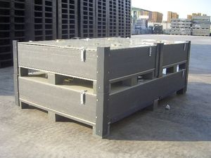 caixa-palete em material plástico