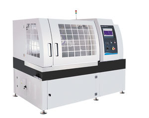 máquina de corte com faca rotativa