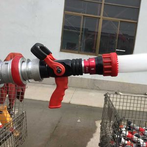 esguicho de combate a incêndio manual