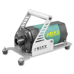 máquina com eixo flexível